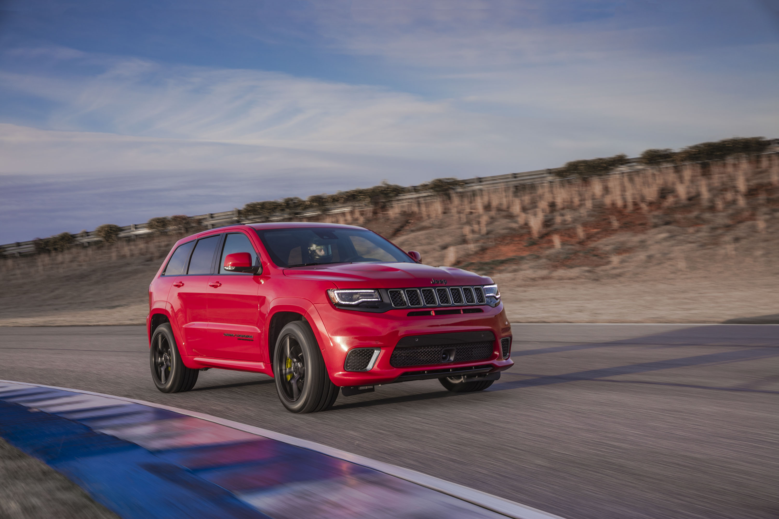 2018 Jeep Grand Cherokee Supercharged Trackhawk Front Three-Quarter Wallpapers #3 of 80