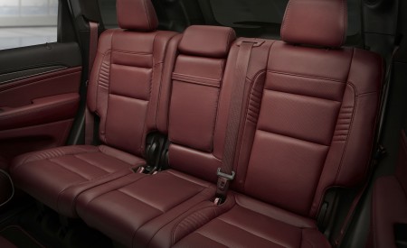 2018 Jeep Grand Cherokee Supercharged Trackhawk Interior Rear Seats Wallpapers 450x275 (31)