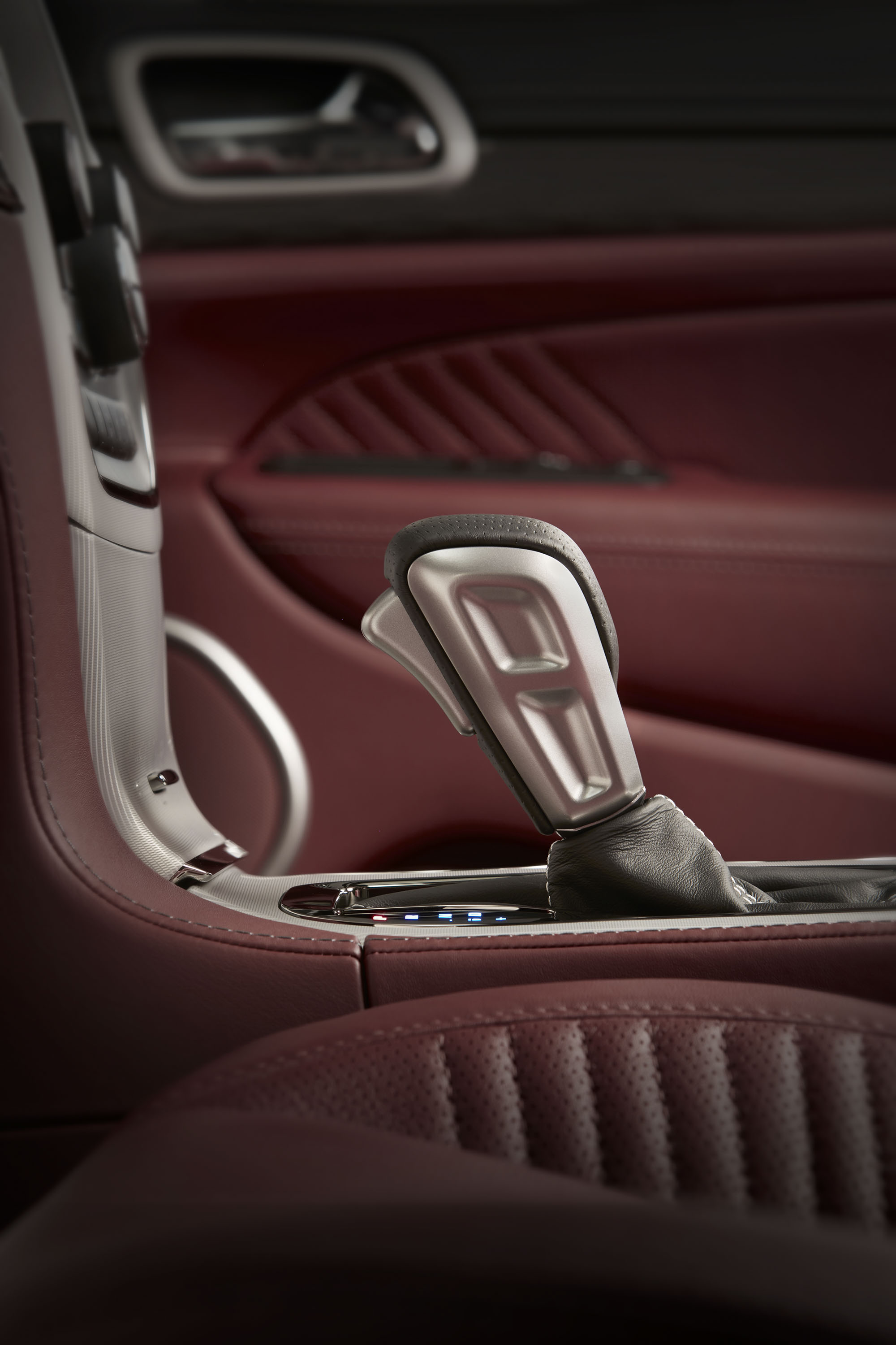 2018 Jeep Grand Cherokee Supercharged Trackhawk Paddle Shifters Wallpapers #29 of 80