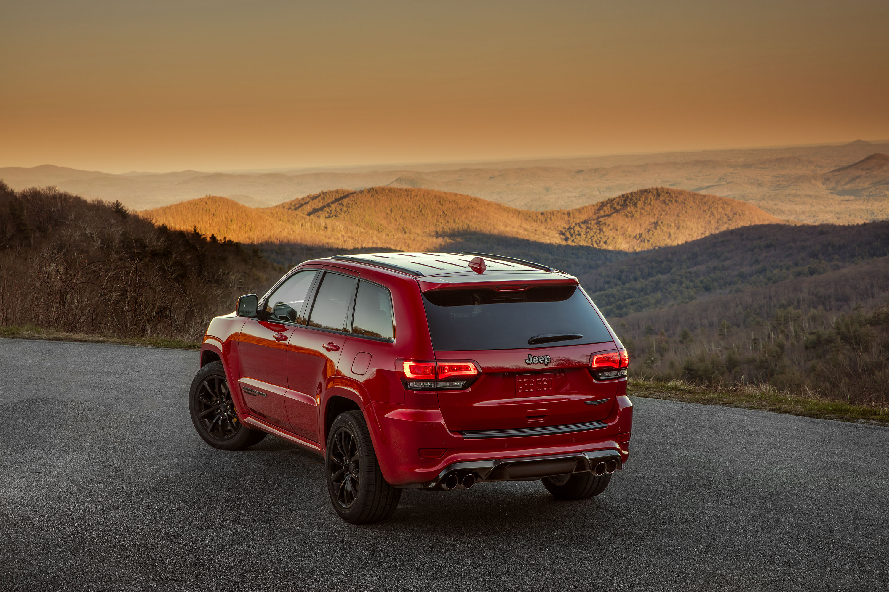 2018 Jeep Grand Cherokee Supercharged Trackhawk Rear Three-Quarter Wallpapers #22 of 80