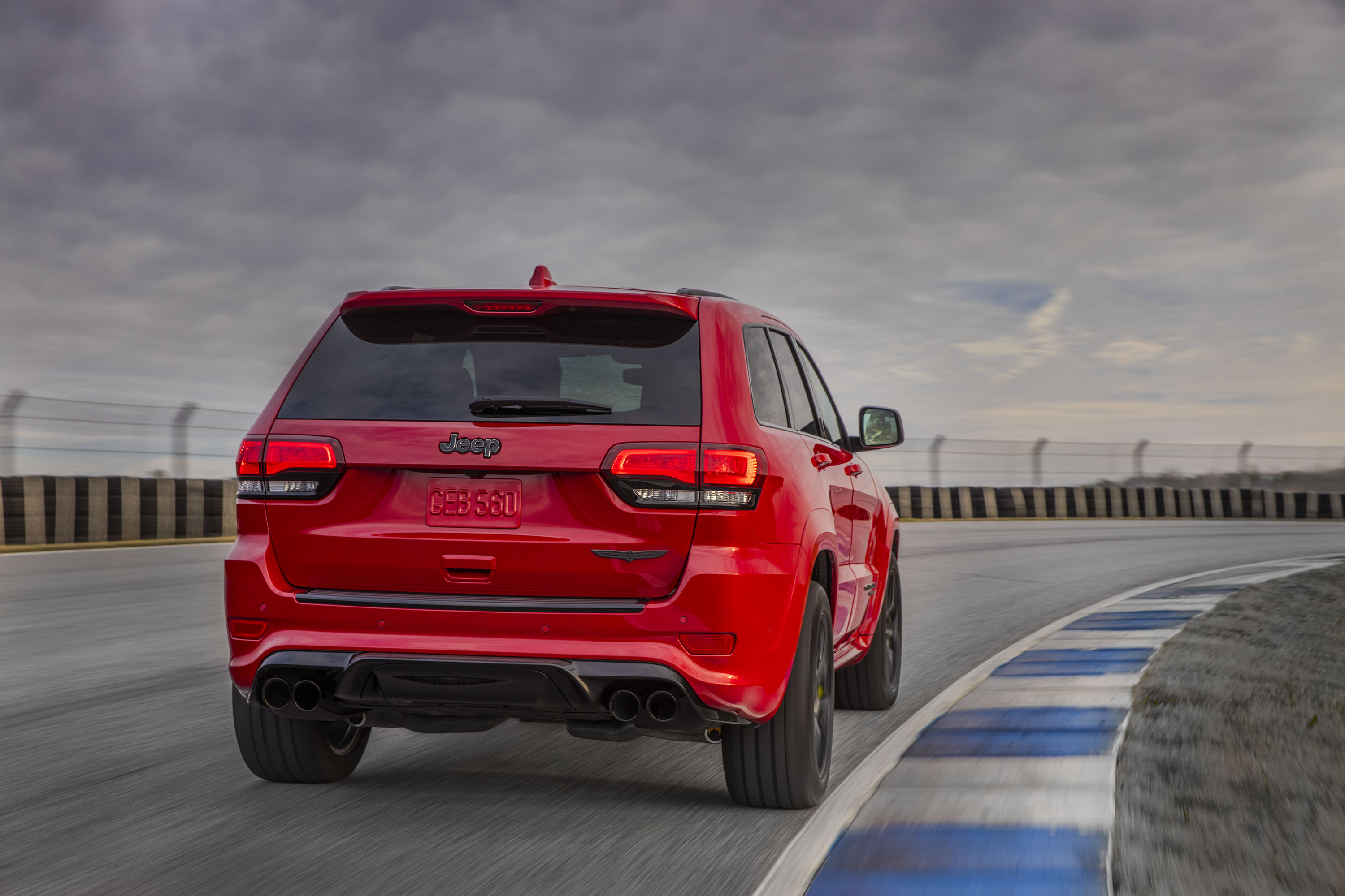 2018 Jeep Grand Cherokee Supercharged Trackhawk Rear Three-Quarter Wallpapers (5)