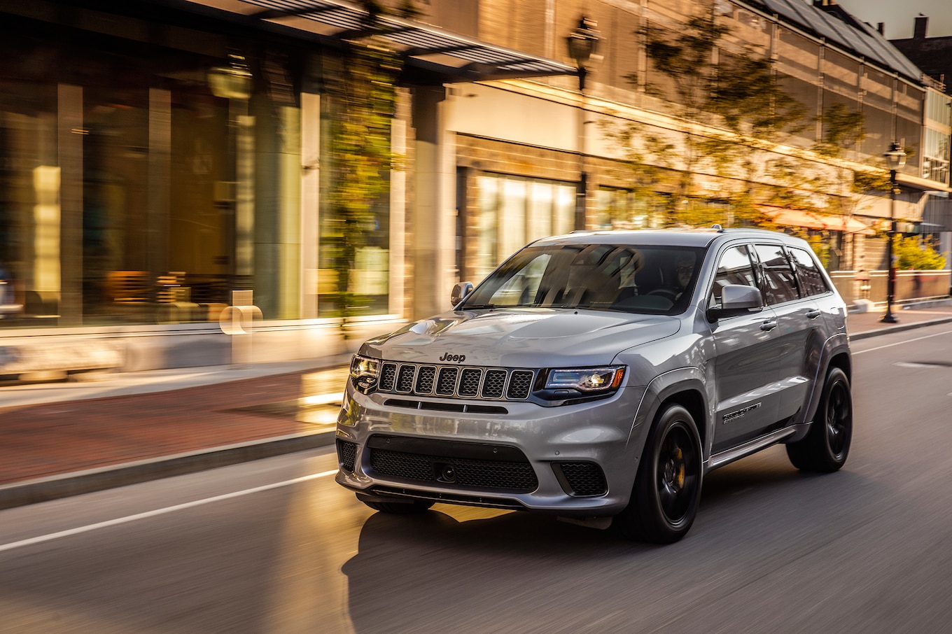 2018 Jeep Grand Cherokee Trackhawk Front Three-Quarter Wallpapers #70 of 80