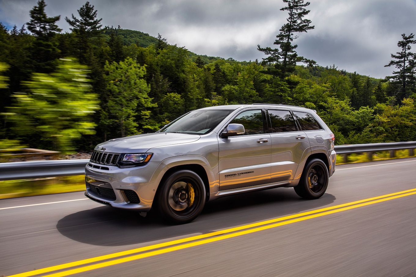 2018 Jeep Grand Cherokee Trackhawk Front Three-Quarter Wallpapers #49 of 80