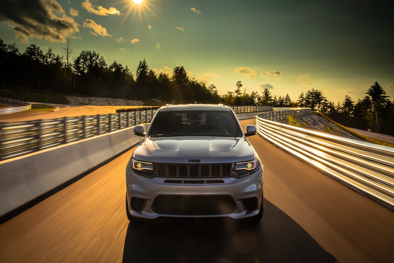 2018 Jeep Grand Cherokee Trackhawk Front Wallpapers #59 of 80