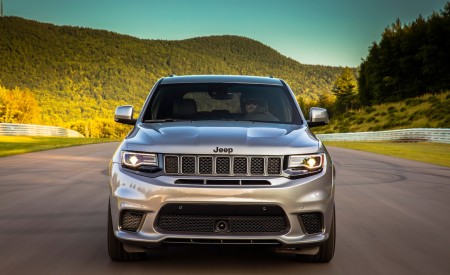 2018 Jeep Grand Cherokee Trackhawk Front Wallpapers 450x275 (51)