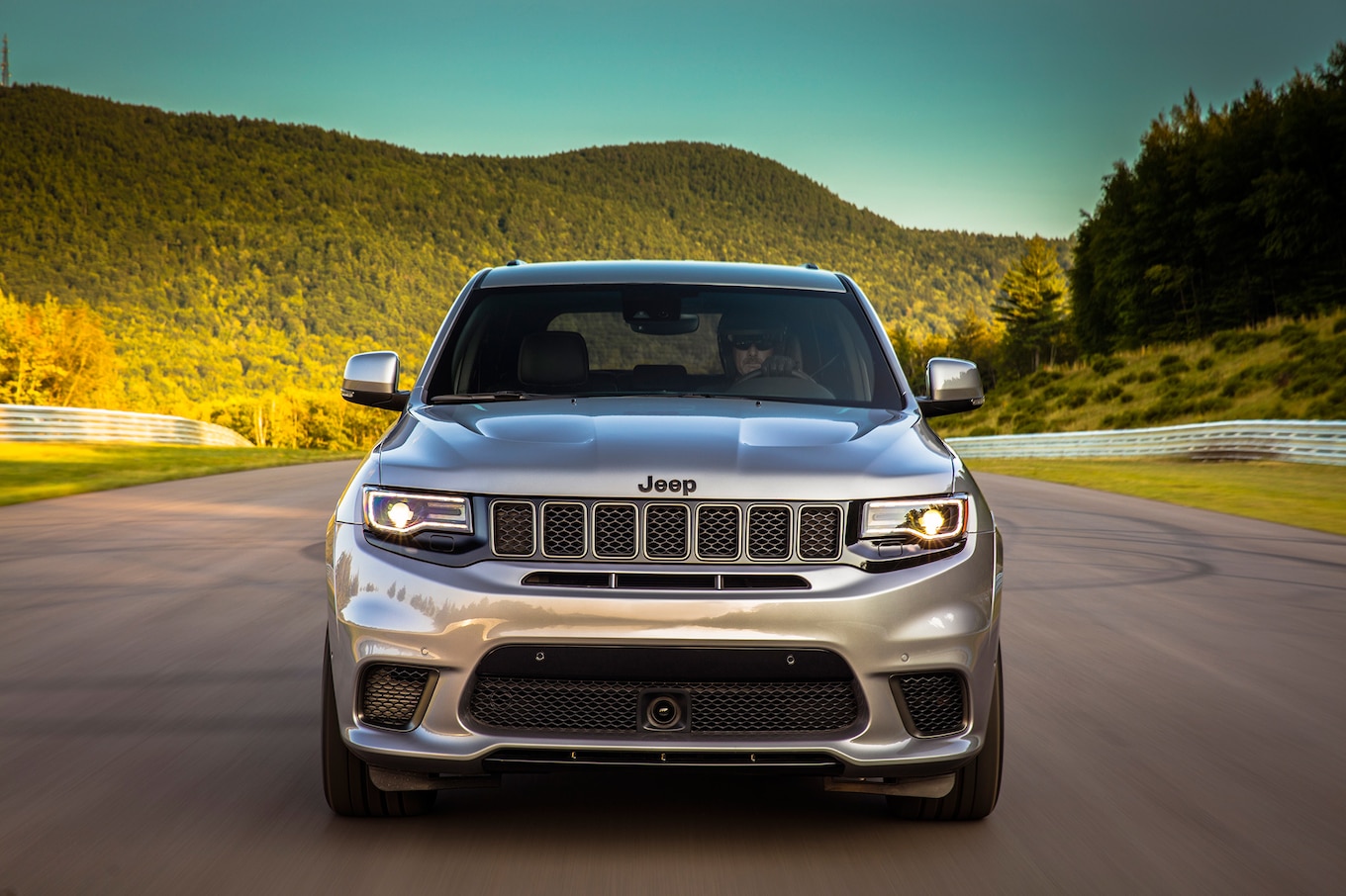 2018 Jeep Grand Cherokee Trackhawk Front Wallpapers #51 of 80