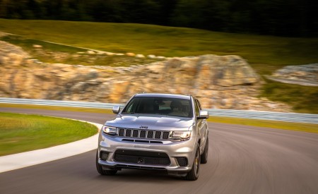 2018 Jeep Grand Cherokee Trackhawk Front Wallpapers 450x275 (52)