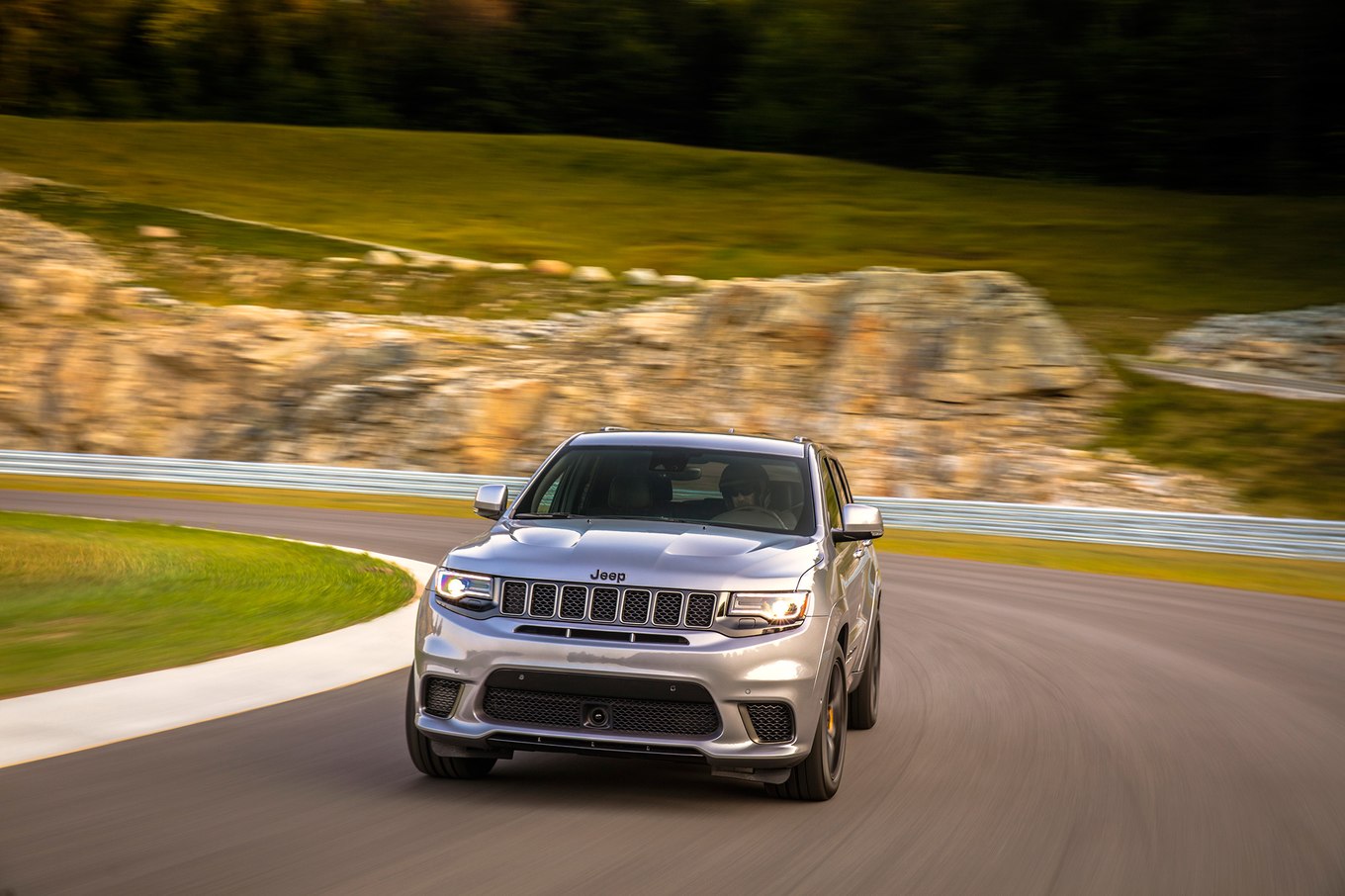 2018 Jeep Grand Cherokee Trackhawk Front Wallpapers #52 of 80