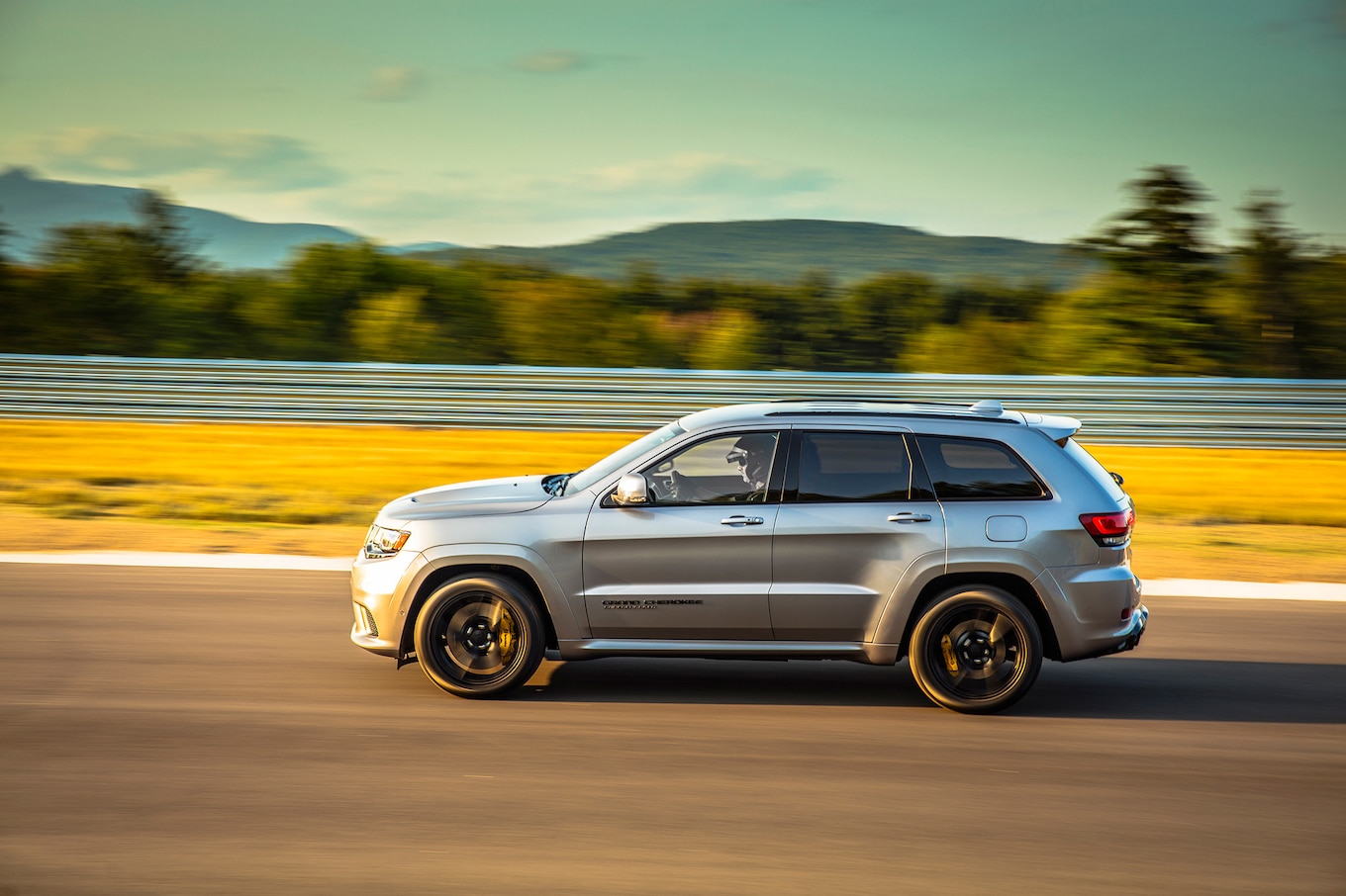 2018 Jeep Grand Cherokee Trackhawk Side Wallpapers #63 of 80