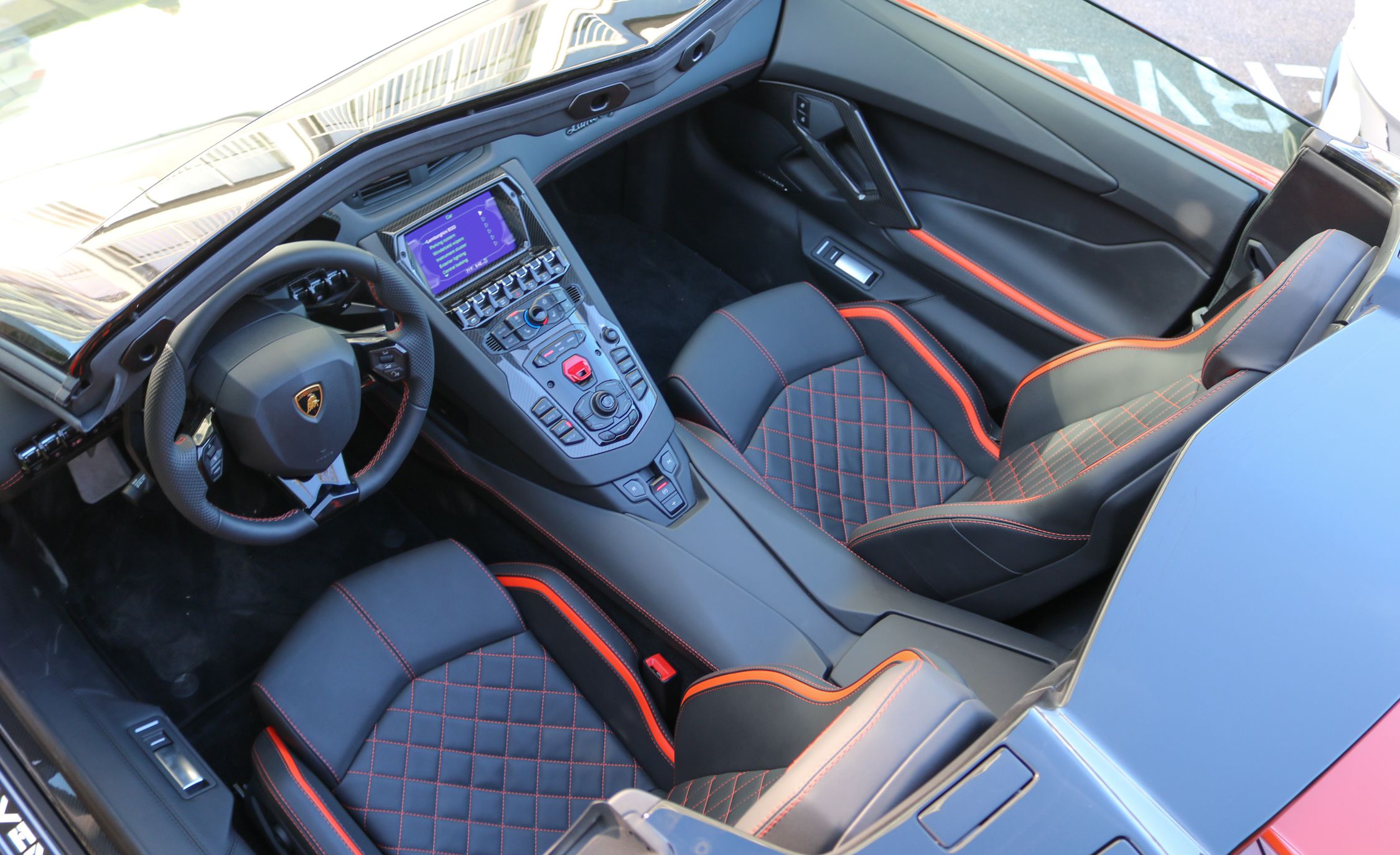 2018 Lamborghini Aventador S Roadster Interior Wallpapers #51 of 73