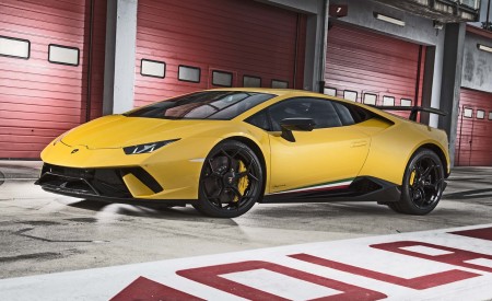 2018 Lamborghini Huracán Performante Front Three-Quarter Wallpapers 450x275 (94)