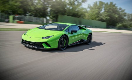 2018 Lamborghini Huracán Performante Front Three-Quarter Wallpapers 450x275 (61)