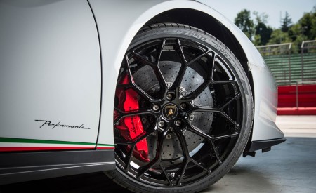 2018 Lamborghini Huracán Performante Wheel Wallpapers 450x275 (57)
