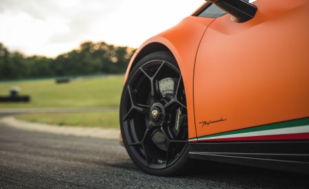 2018 Lamborghini Huracán Performante Wheel Wallpapers 450x275 (28)