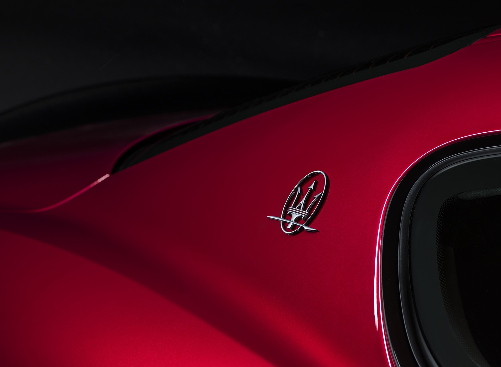 2018 Maserati GranTurismo MC Sport Line Badge Wallpapers #7 of 20