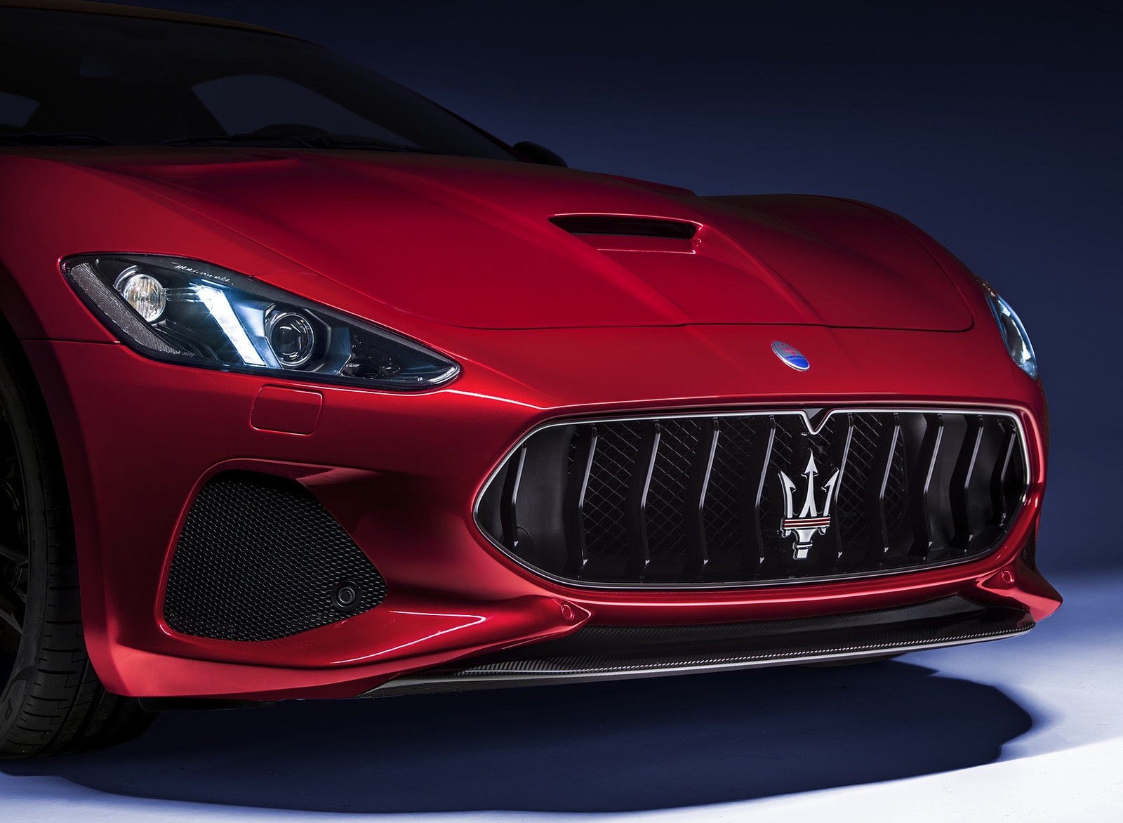 2018 Maserati GranTurismo MC Sport Line Front Bumper Wallpapers #11 of 20
