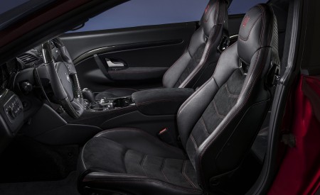 2018 Maserati GranTurismo MC Sport Line Interior Front Seats Wallpapers 450x275 (18)
