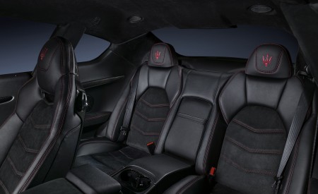 2018 Maserati GranTurismo MC Sport Line Interior Rear Seats Wallpapers 450x275 (17)