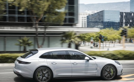 2018 Porsche Panamera 4 E-Hybrid Sport Turismo Side Wallpapers 450x275 (10)