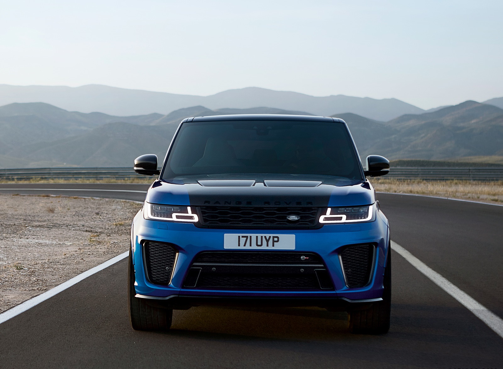 2018 Range Rover Sport SVR Front Wallpapers #15 of 33