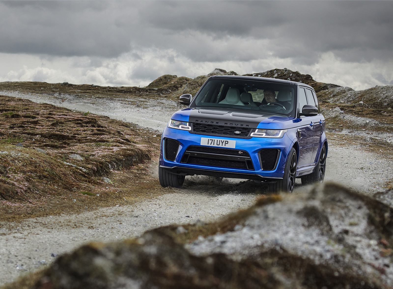 2018 Range Rover Sport SVR Off-Road Wallpapers #25 of 33