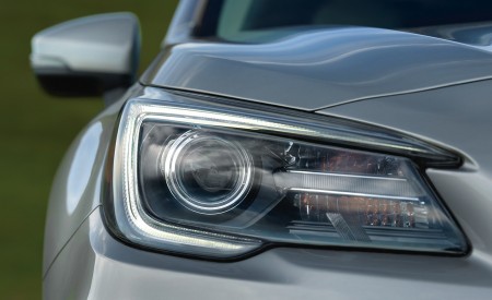 2018 Subaru Outback Headlight Wallpapers 450x275 (8)