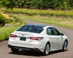 2018 Toyota Camry XLE Rear Wallpapers 150x120 (35)