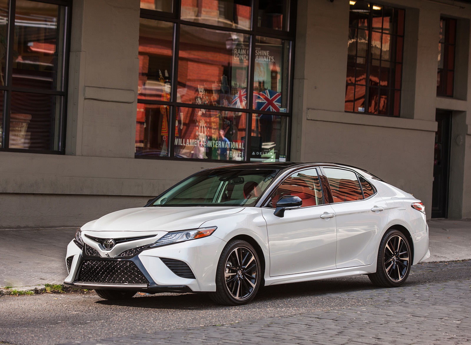 2018 Toyota Camry XSE Front Three-Quarter Wallpapers #56 of 65