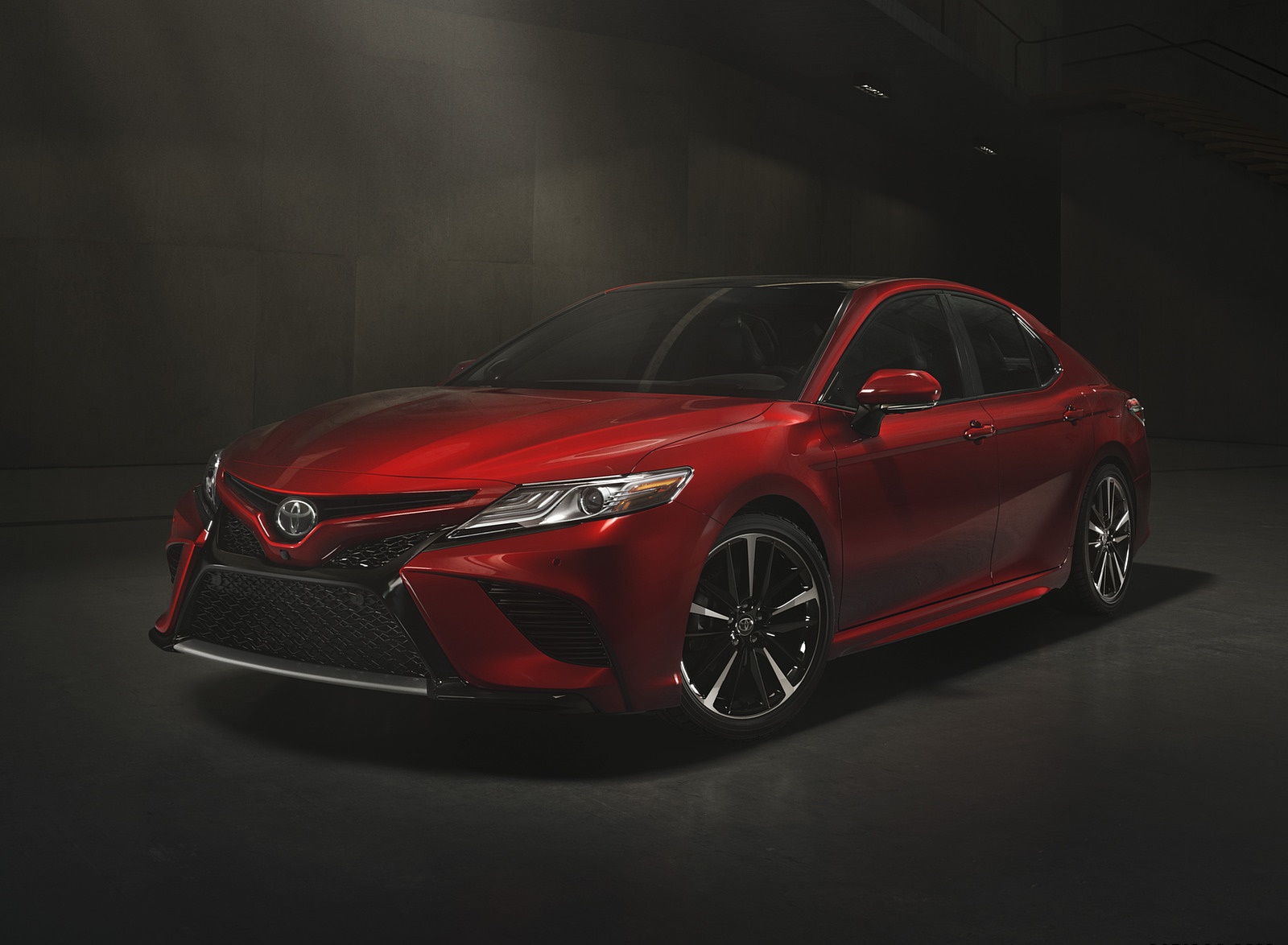 2018 Toyota Camry XSE Front Three-Quarter Wallpapers #9 of 65