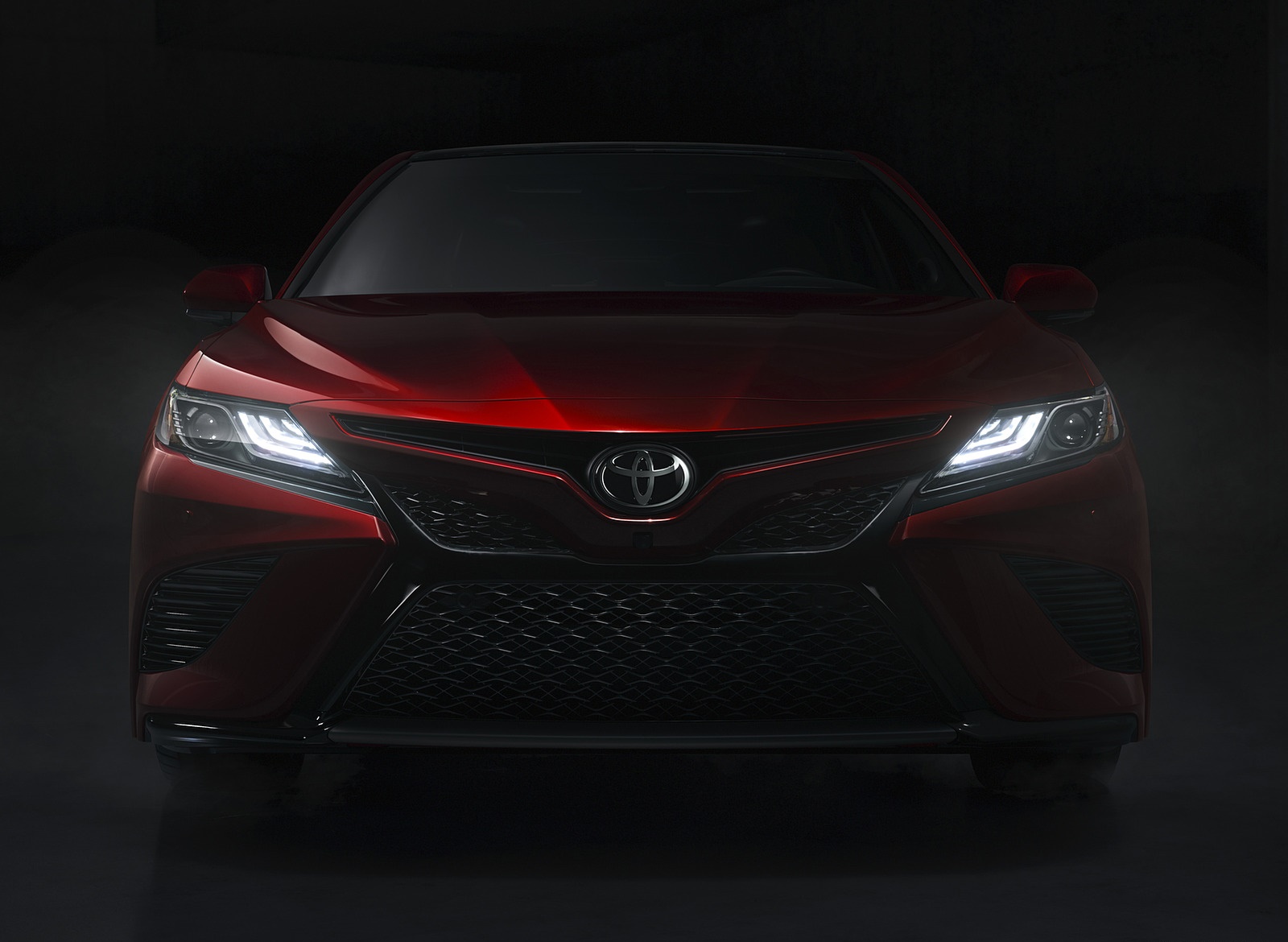 2018 Toyota Camry XSE Headlight Wallpapers #8 of 65