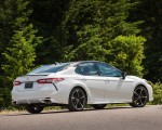 2018 Toyota Camry XSE Rear Three-Quarter Wallpapers 150x120 (51)