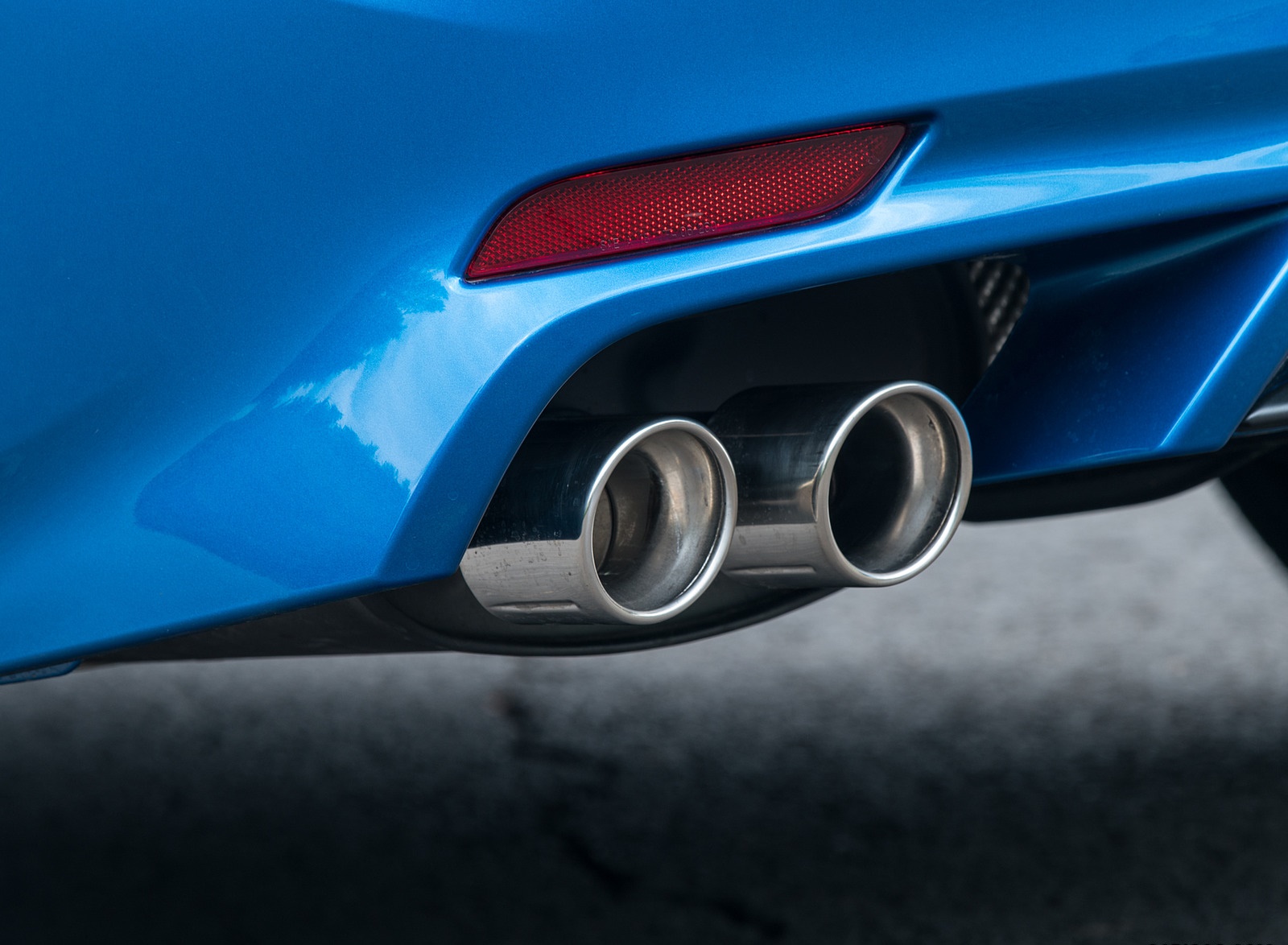 2018 Toyota Camry XSE Tailpipe Wallpapers #47 of 65