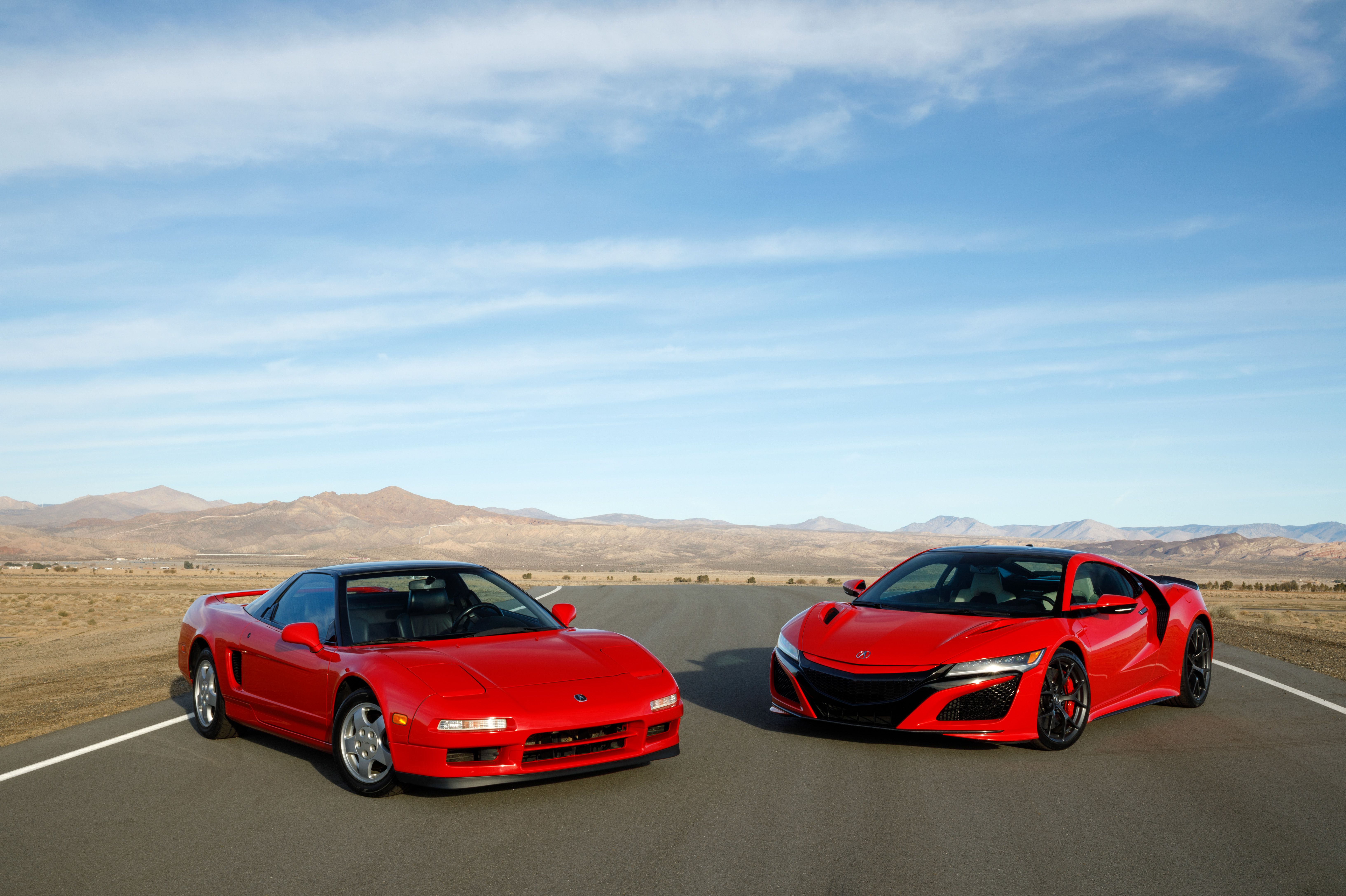 2019 Acura NSX (Color: Curva Red) and 1990 Acura NSX Front Three-Quarter Wallpapers (7)