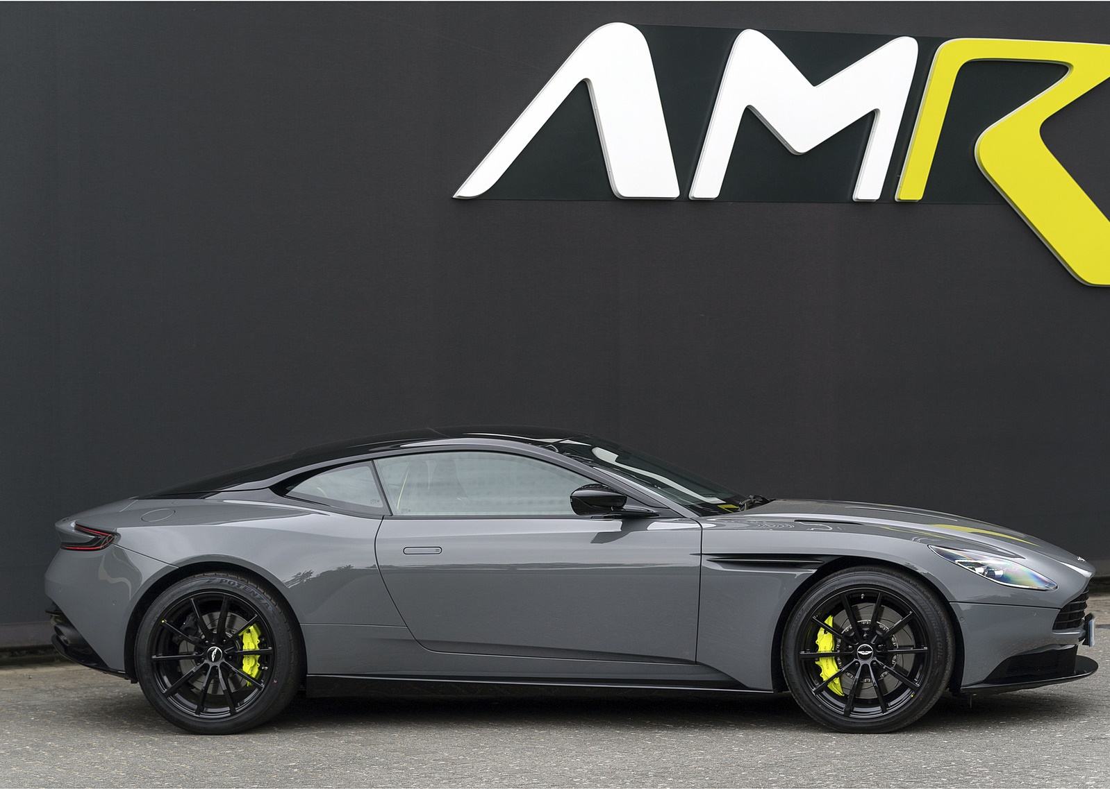 2019 Aston Martin DB11 AMR (Color: China Grey) Side Wallpapers #40 of 76
