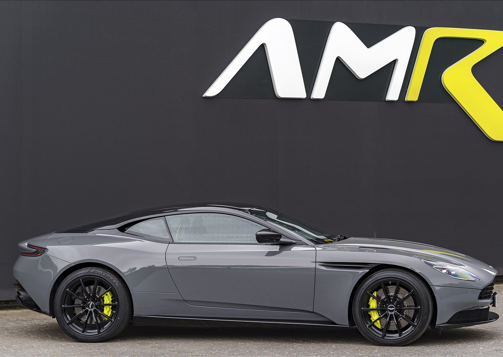 2019 Aston Martin DB11 AMR (Color: China Grey) Side Wallpapers #39 of 76