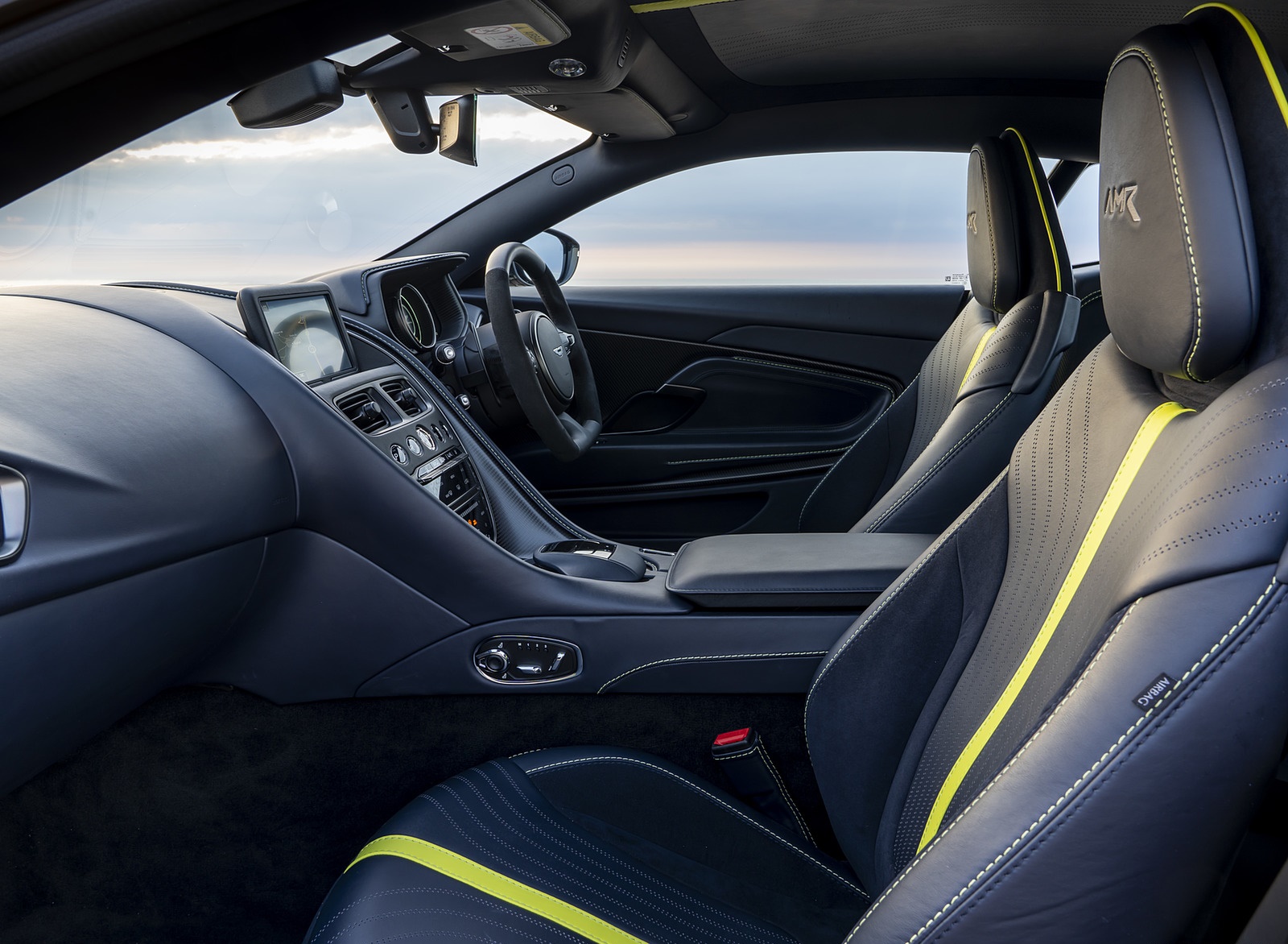2019 Aston Martin DB11 AMR (UK-Spec) Interior Seats Wallpapers #71 of 76