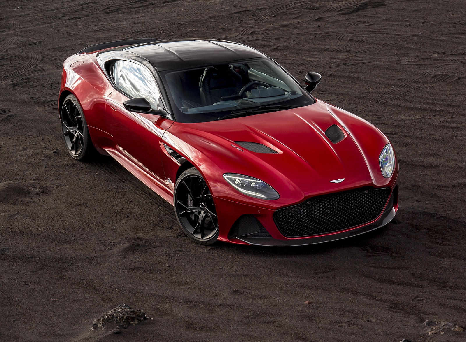 2019 Aston Martin DBS Superleggera Front Three-Quarter Wallpapers (9)