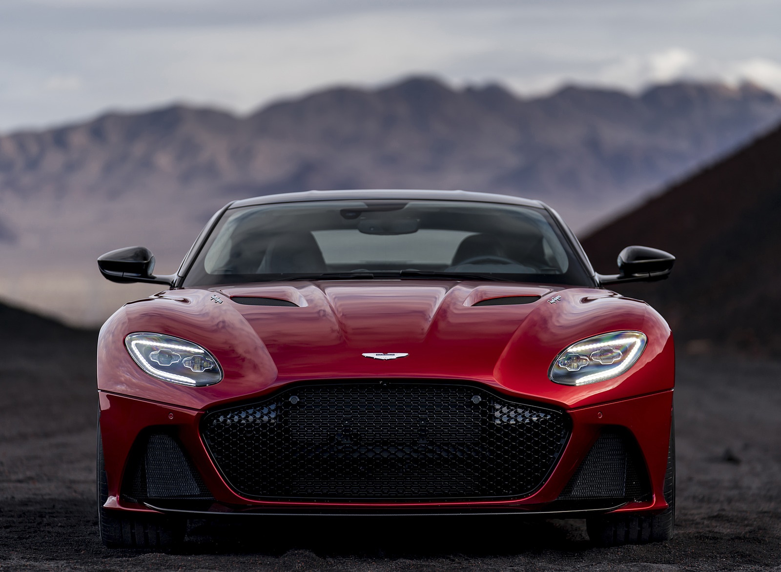 2019 Aston Martin DBS Superleggera Front Wallpapers #8 of 114