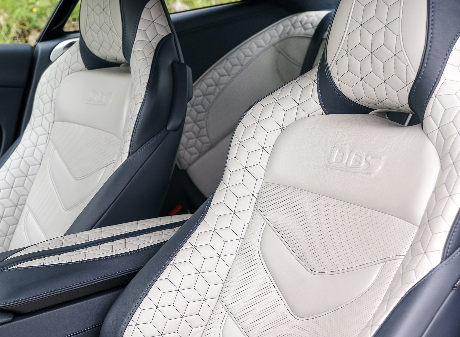 2019 Aston Martin DBS Superleggera (Color: White Stone) Interior Seats Wallpapers #109 of 114