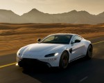 2019 Aston Martin Vantage (Color: White Stone) Front Three-Quarter Wallpapers 150x120