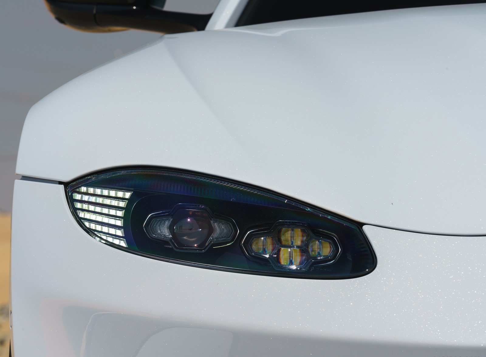 2019 Aston Martin Vantage (Color: White Stone) Headlight Wallpapers #108 of 120