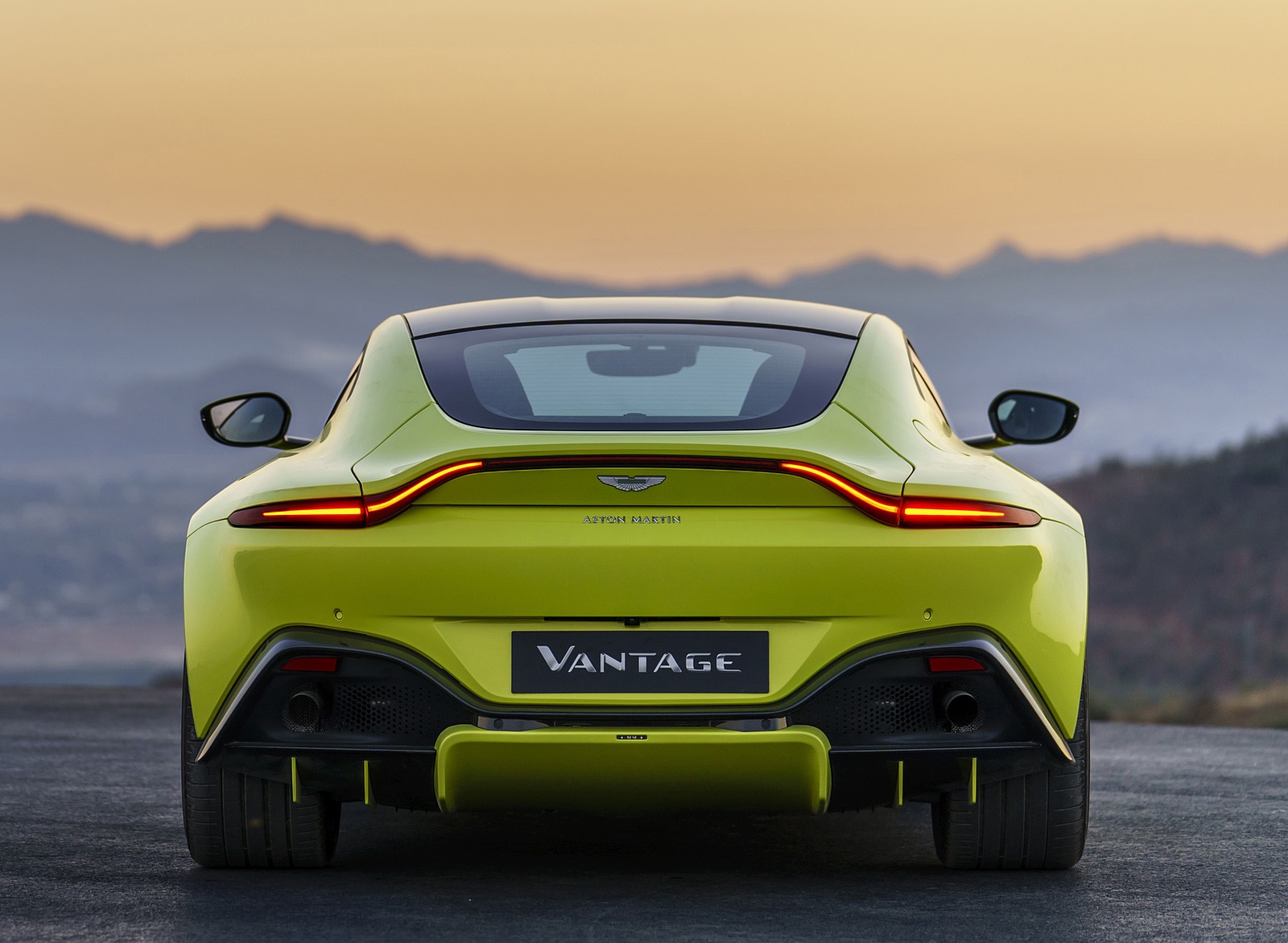 2019 Aston Martin Vantage Rear Wallpapers #17 of 120