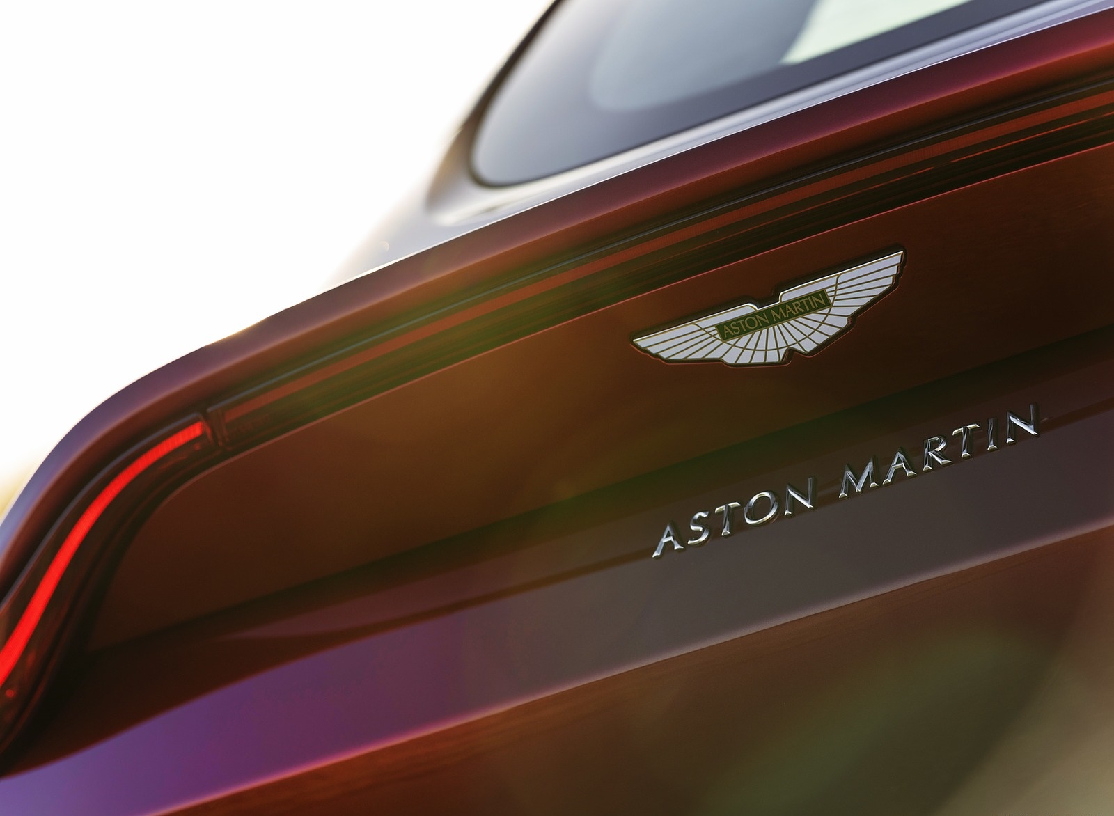 2019 Aston Martin Vantage (UK-Spec) Detail Wallpapers #60 of 120