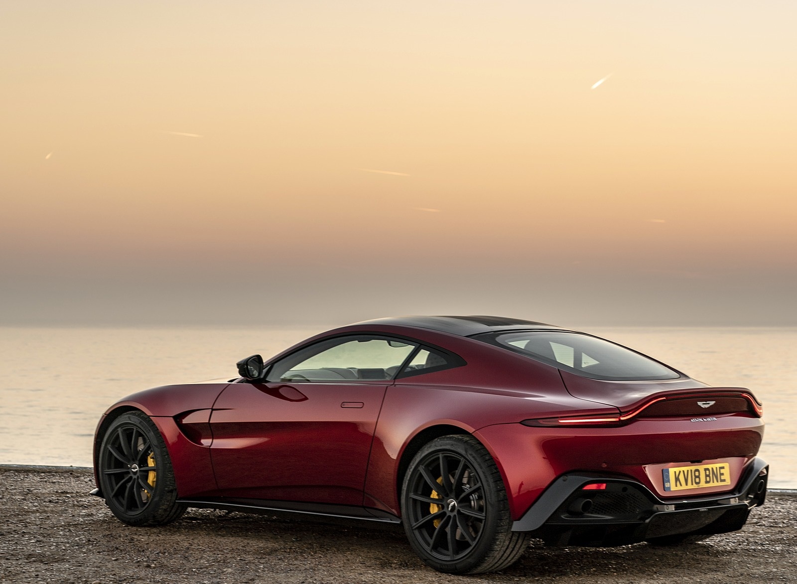 2019 Aston Martin Vantage (UK-Spec) Rear Bumper Wallpapers #58 of 120