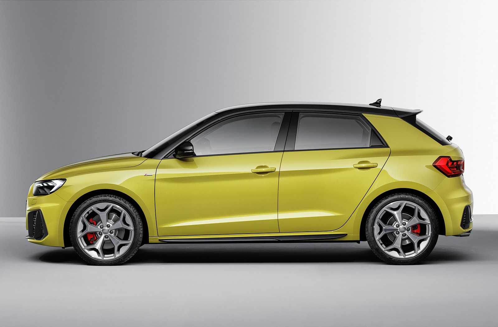 2019 Audi A1 Sportback (Color: Python Yellow) Side Wallpapers #26 of 31
