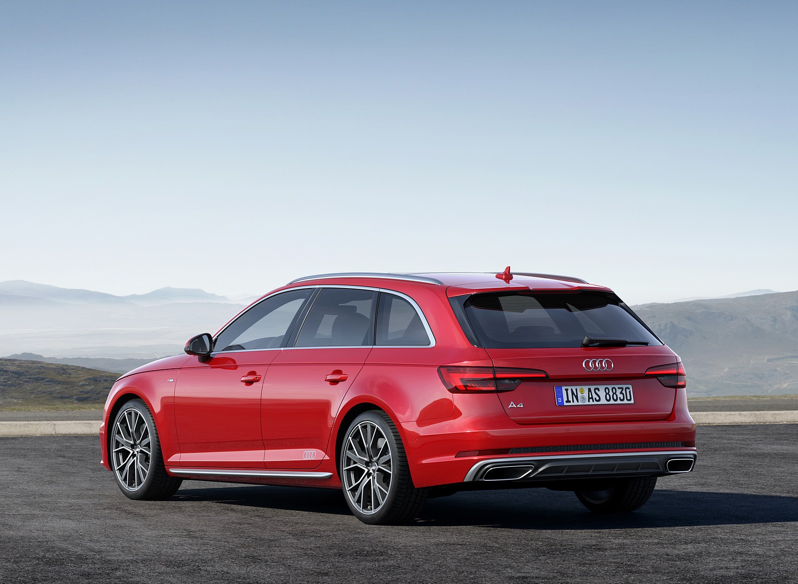2019 Audi A4 Avant (Color: Misano Red) Rear Three-Quarter Wallpapers #17 of 35