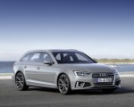 2019 Audi A4 Avant (Color: Quantum Gray) Front Three-Quarter Wallpapers 150x120