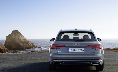 2019 Audi A4 Avant (Color: Quantum Gray) Rear Wallpapers 450x275 (8)