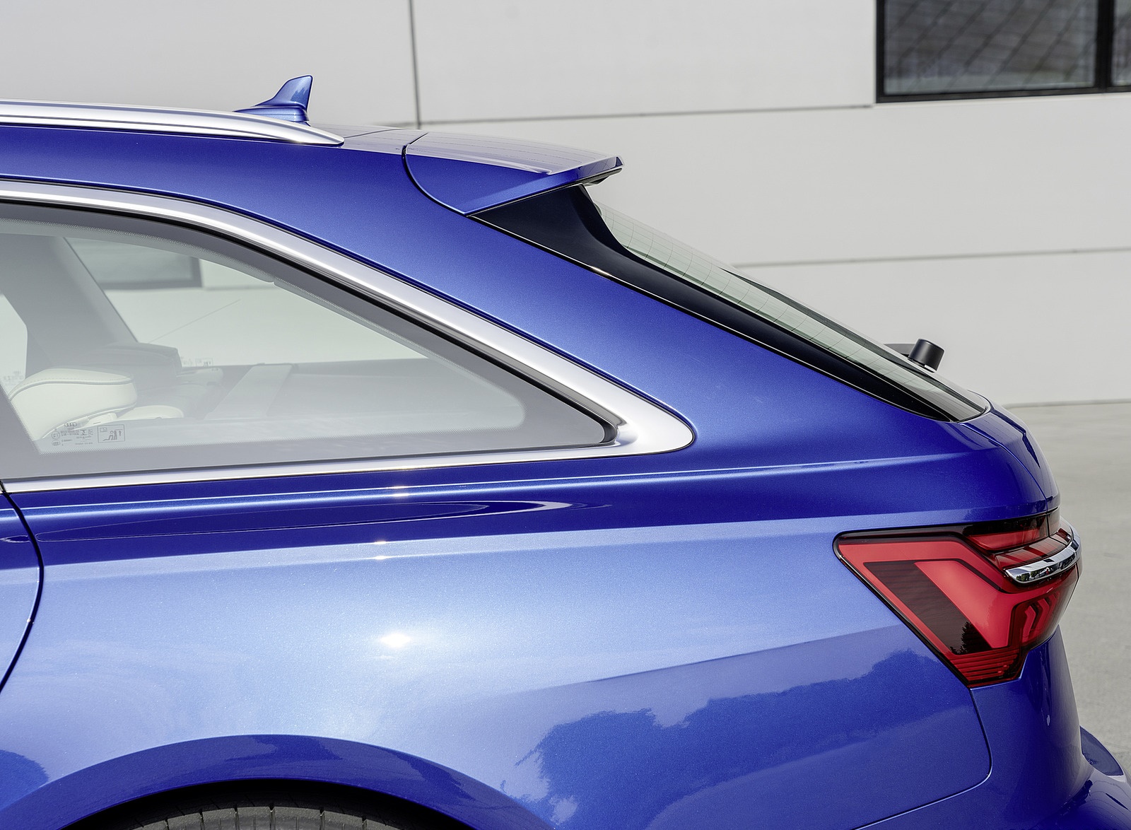 2019 Audi A6 Avant (Color: Sepang Blue) Detail Wallpapers #46 of 86