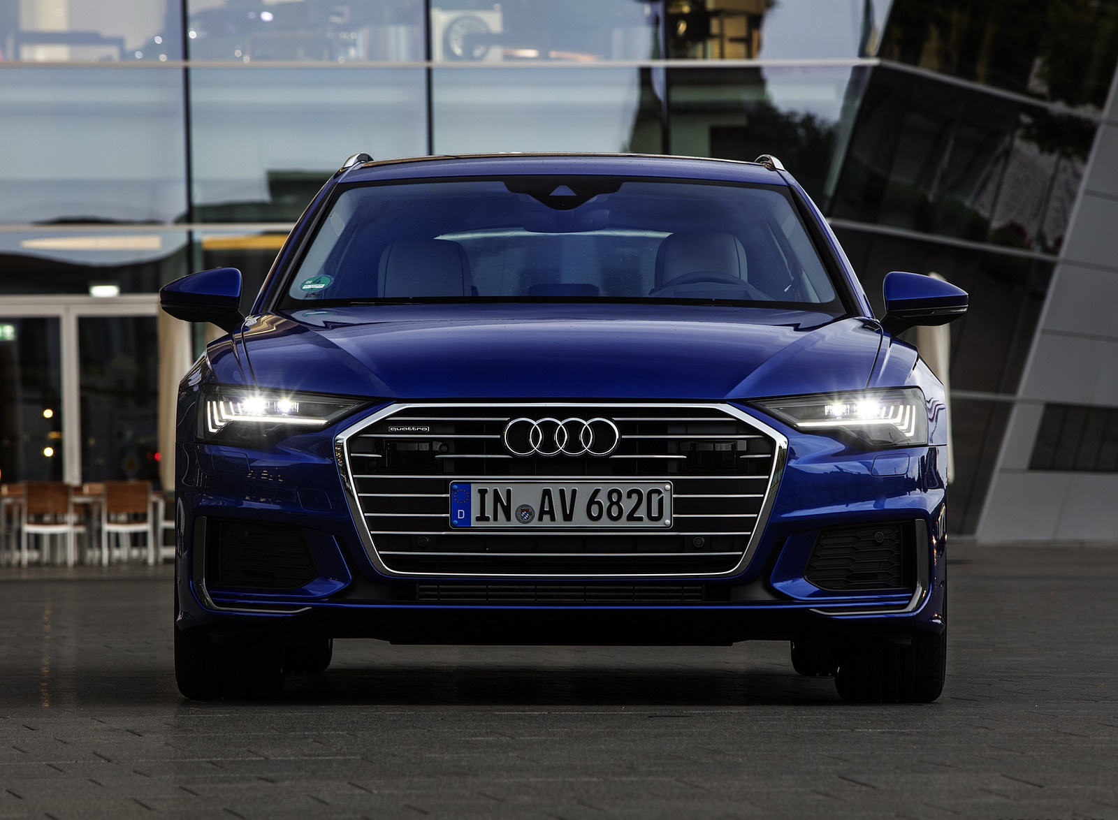 2019 Audi A6 Avant (Color: Sepang Blue) Front Wallpapers #41 of 86